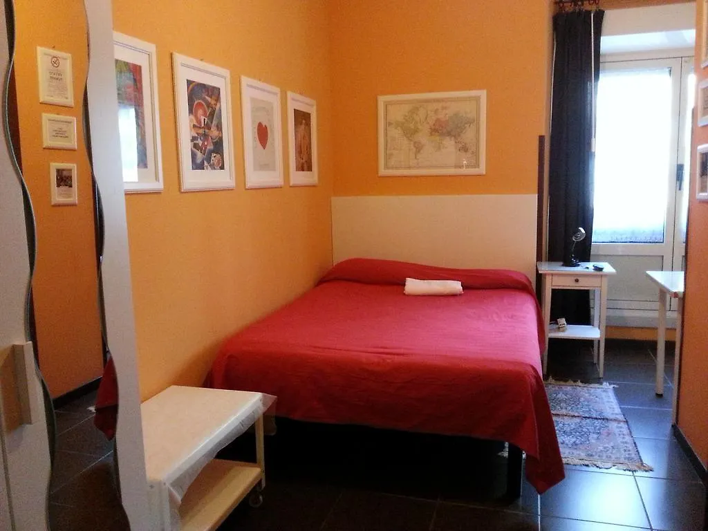 Guest house Affittacamere Andronaco Milan